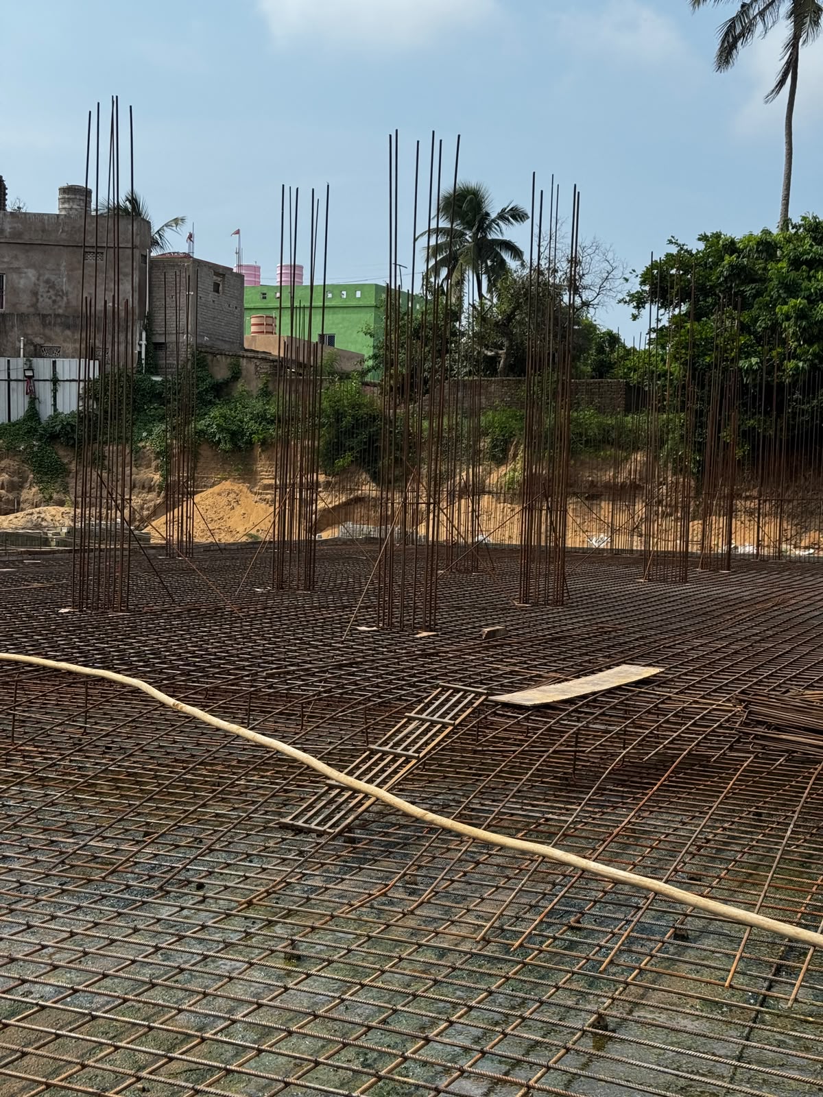 Raft Foundation & Vertical Pillars Reinforcement Mesh